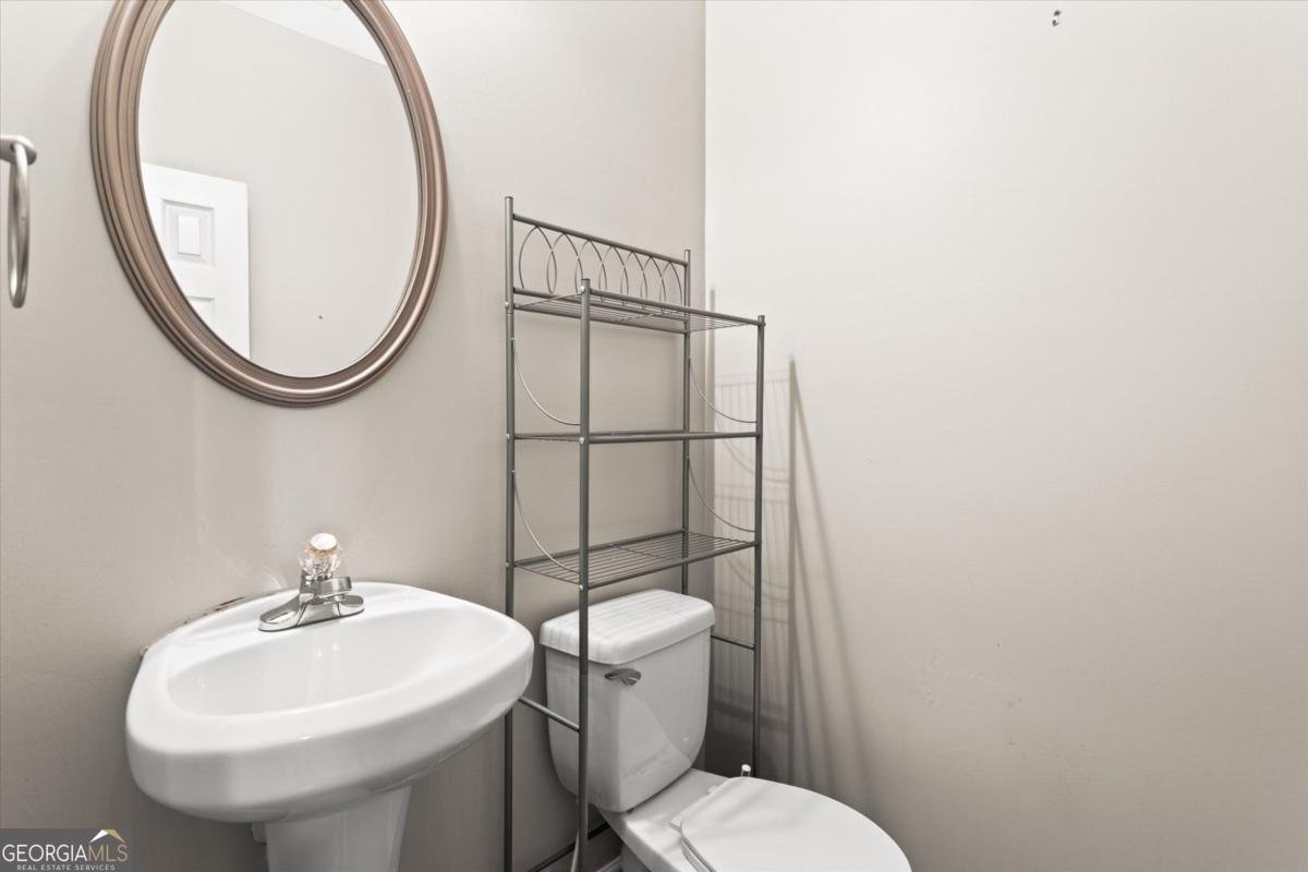 4913 Berkeley Oak Circle Peachtree Corners - Photo 7