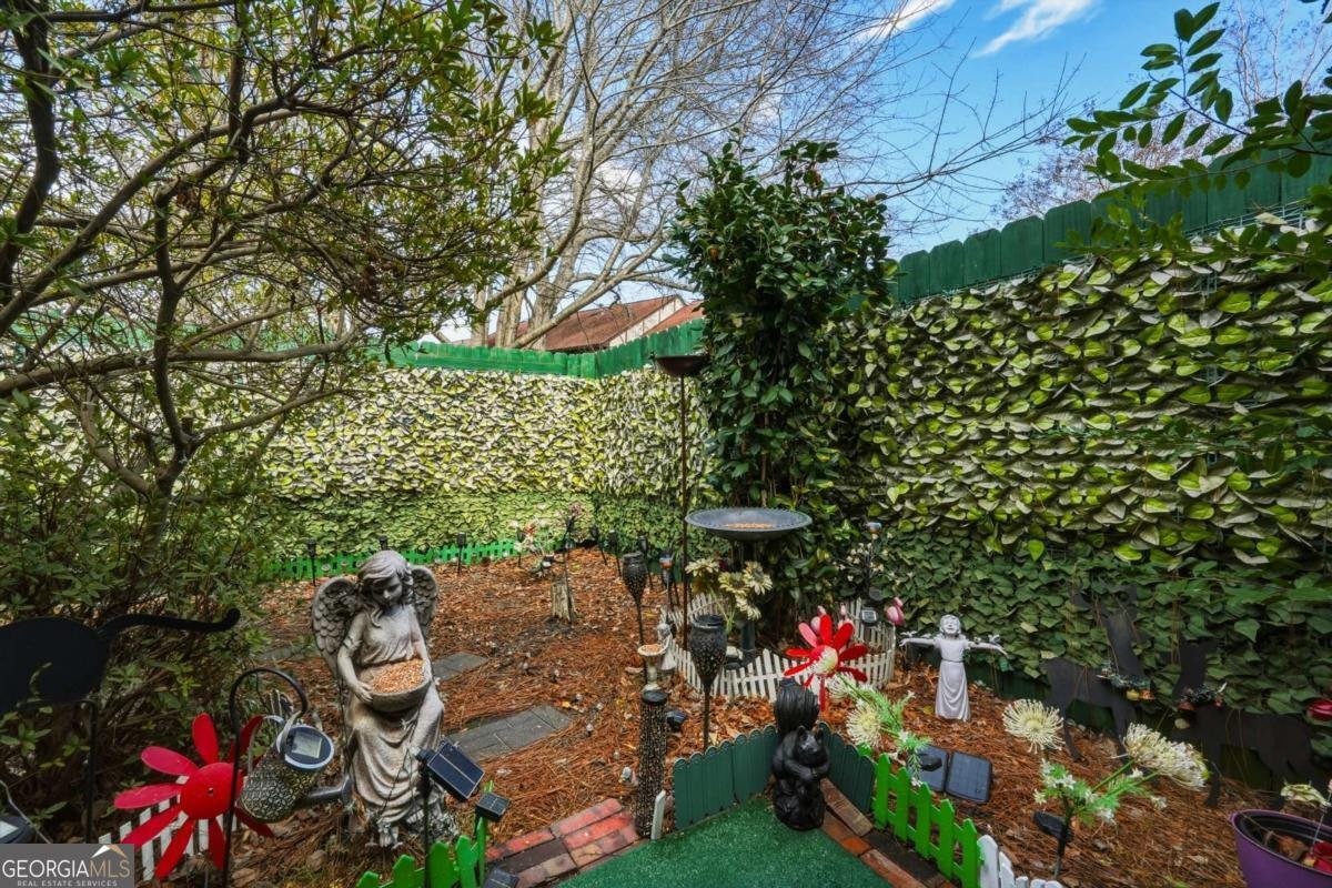 1198 Ashborough Terrace Marietta - Photo 9