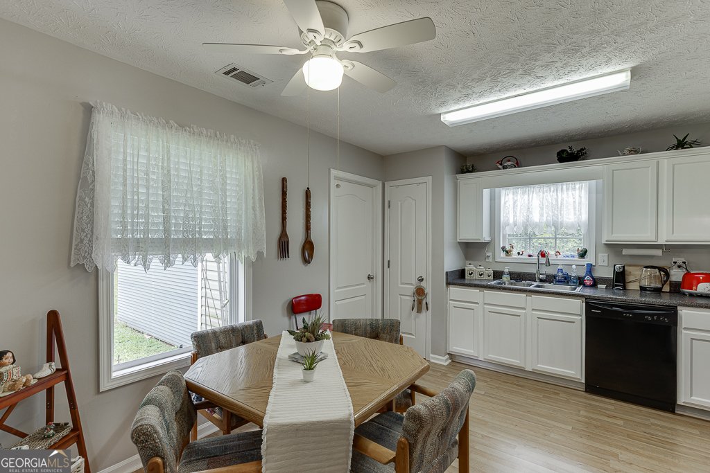 31 Coles Court Drive Commerce - Photo 11