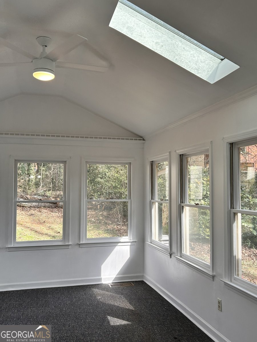 1524 Carlton Avenue Stone Mountain - Photo 10