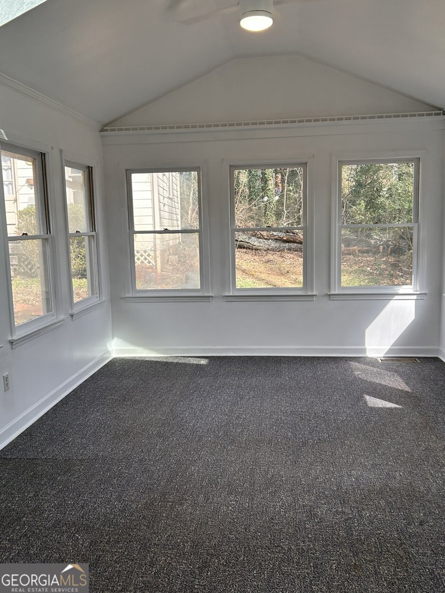 1524 Carlton Avenue Stone Mountain - Photo 9