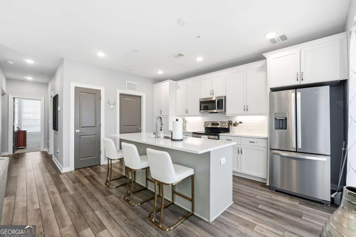 521 Burton Drive Alpharetta - Photo 8