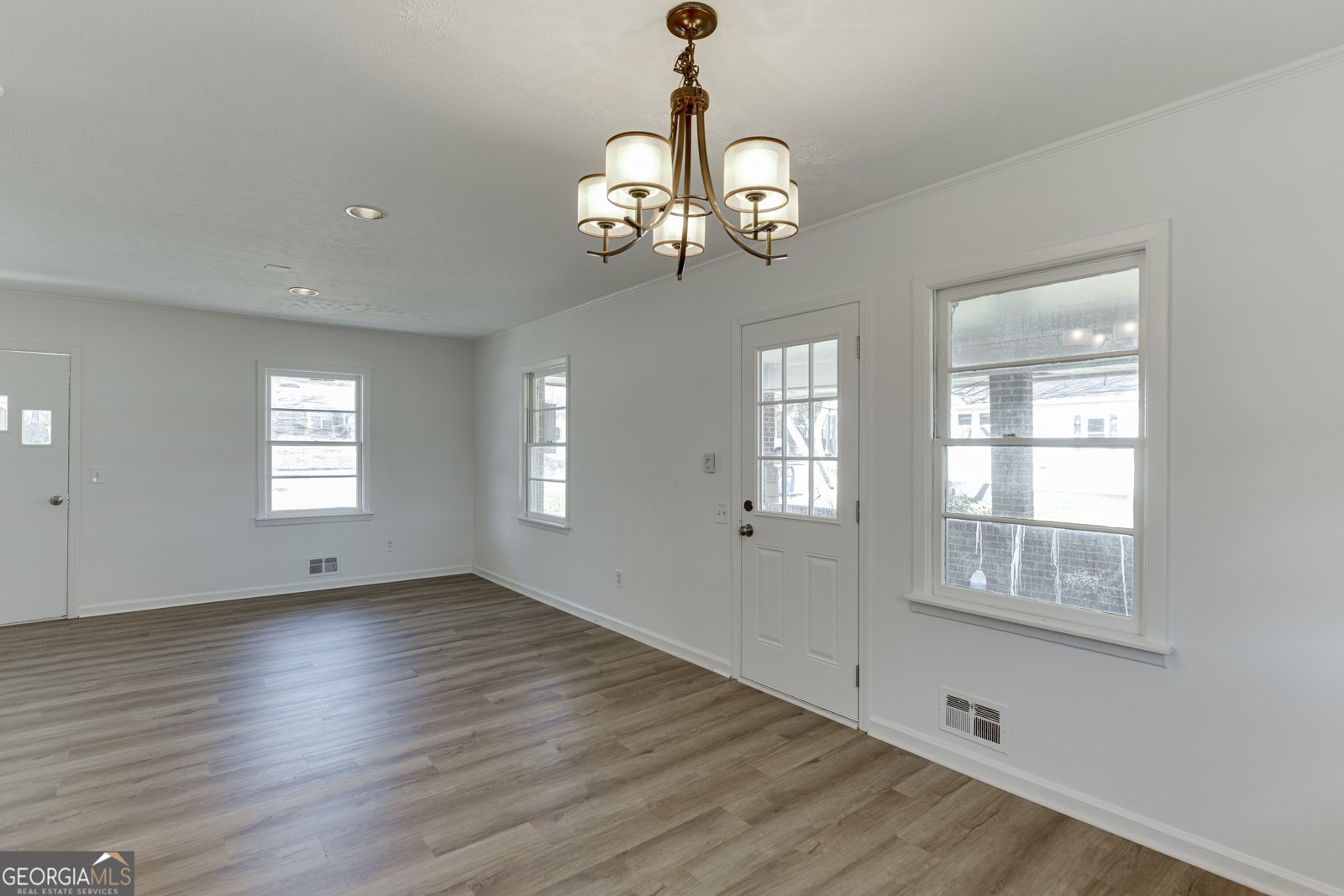 219 Stone Mountain Street Lawrenceville - Photo 11