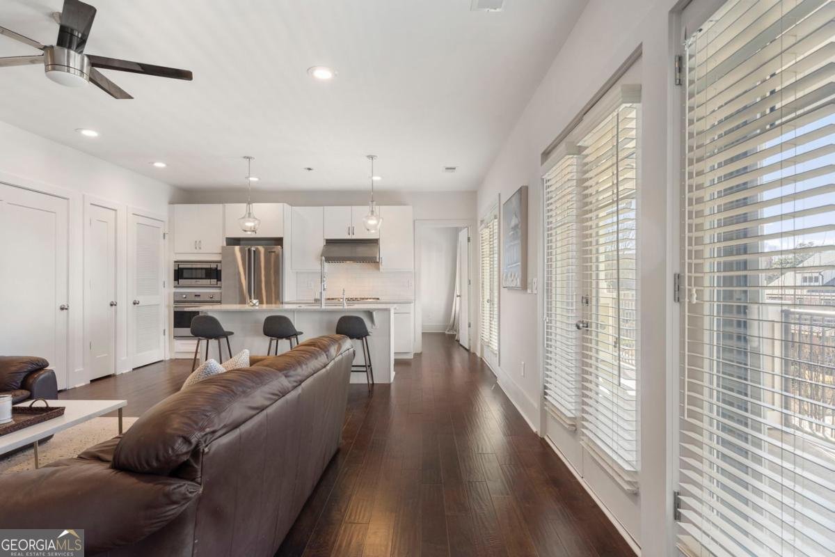 301 Canton Way Roswell - Photo 12