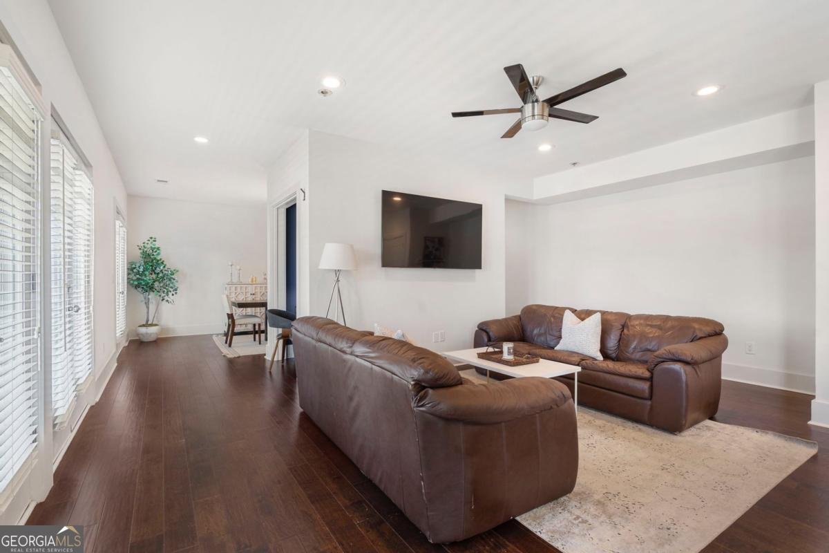 301 Canton Way Roswell - Photo 14