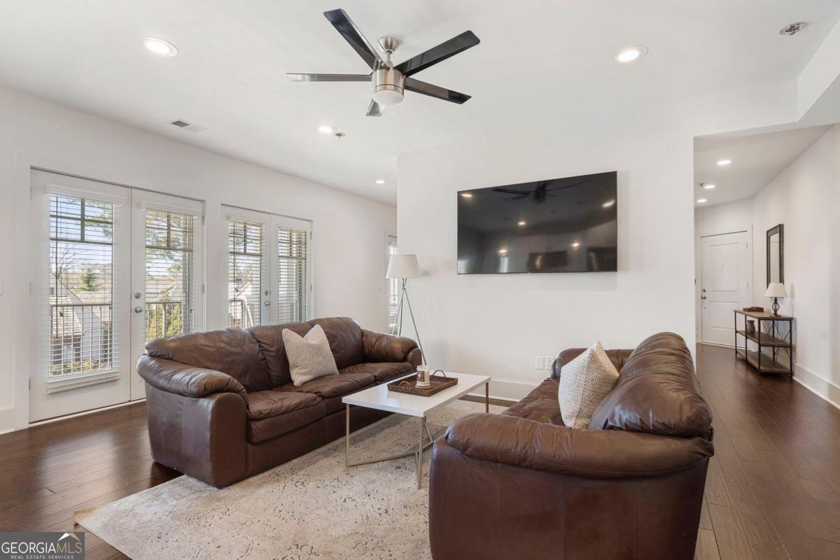 301 Canton Way Roswell - Photo 15