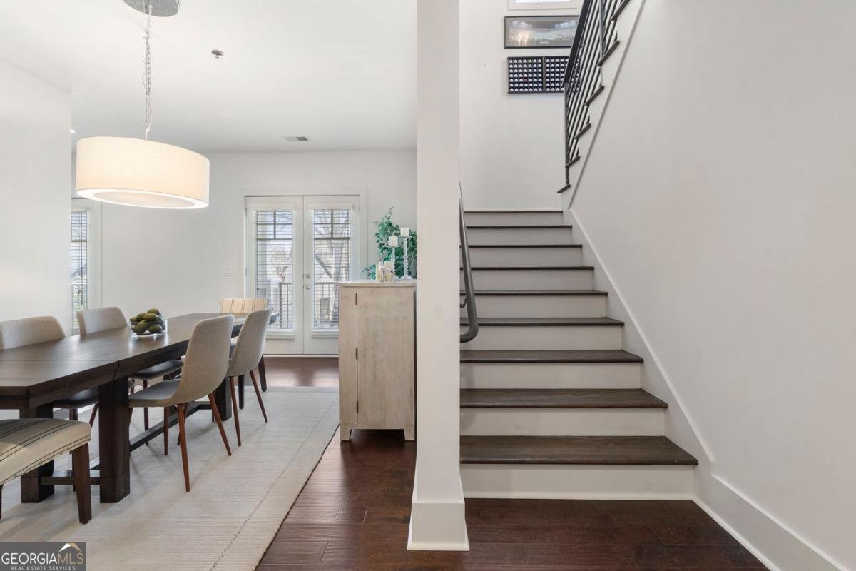 301 Canton Way Roswell - Photo 8