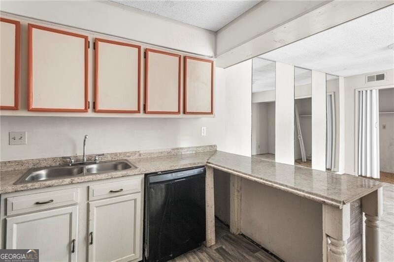 1315 Camelot Drive Atlanta - Photo 9