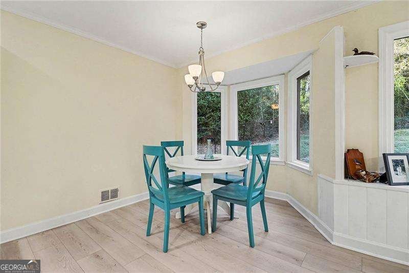 370 Kenilworth Circle Stone Mountain - Photo 10