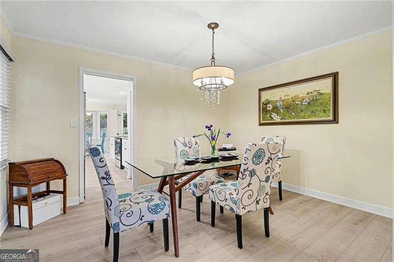 370 Kenilworth Circle Stone Mountain - Photo 8