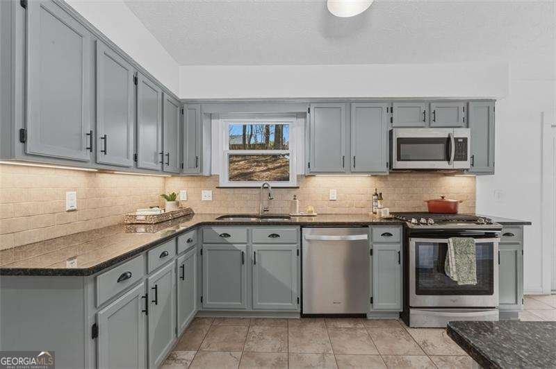 10445 Summer Creek Drive Alpharetta - Photo 15