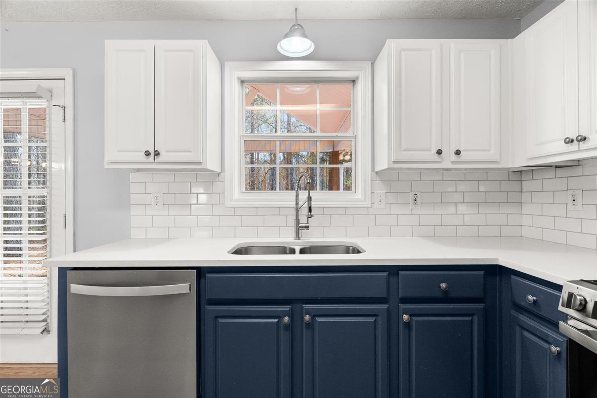 1022 Miss Amber Way Locust Grove - Photo 10