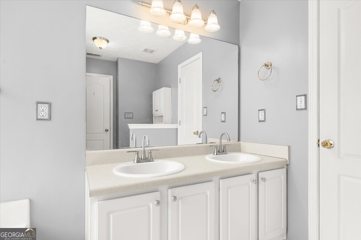 1022 Miss Amber Way Locust Grove - Photo 19