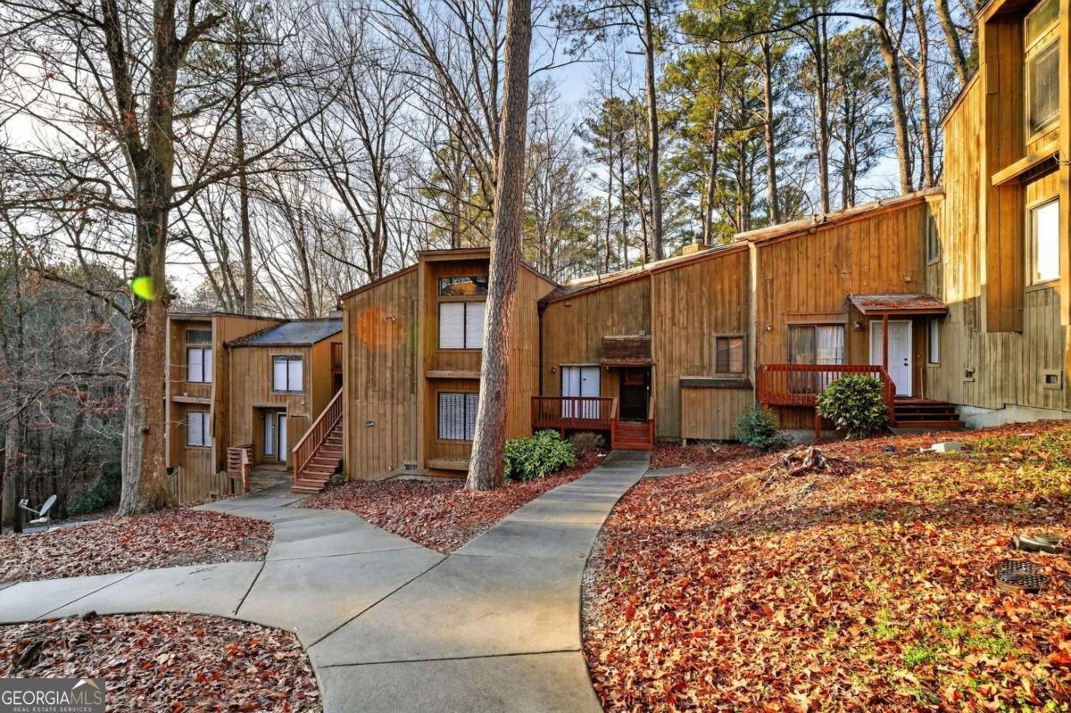 3109 Fairington Drive Lithonia - Photo 1