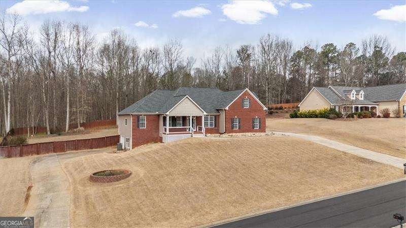 218 Thornhill Drive Braselton - Photo 1