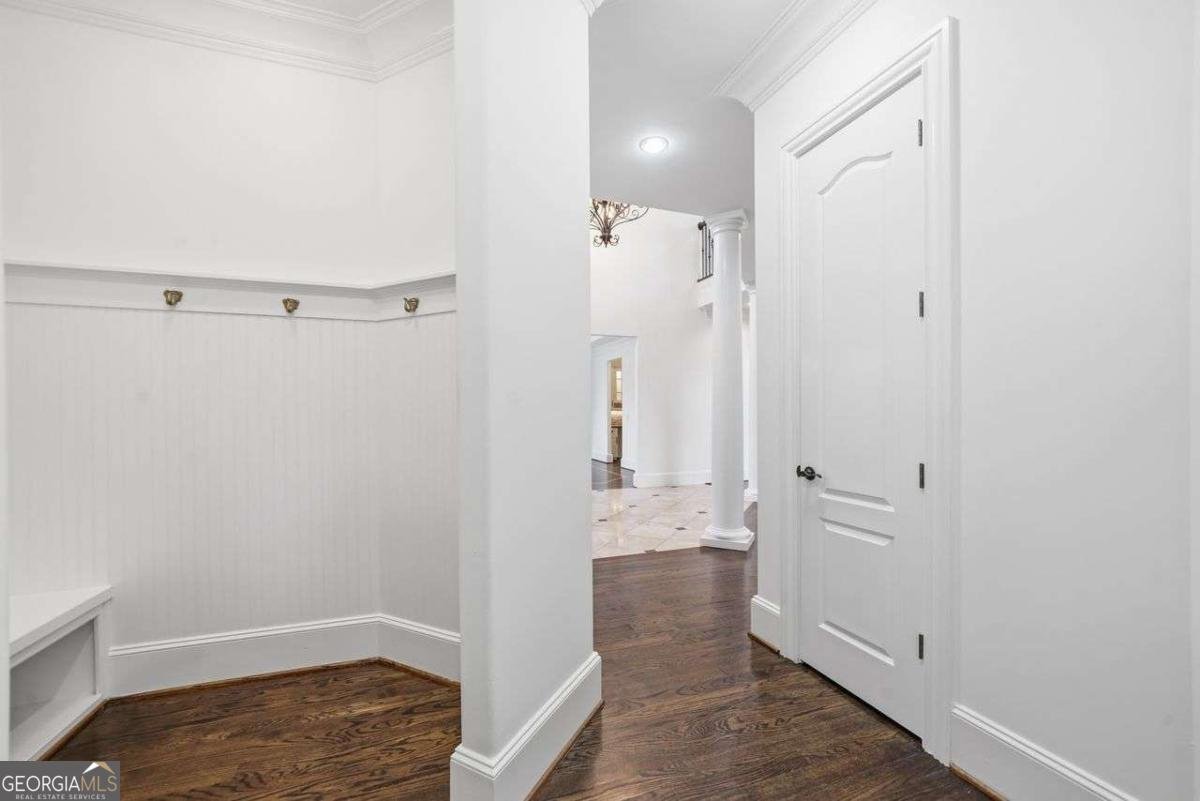 7611 Regency Circle Sandy Springs - Photo 15