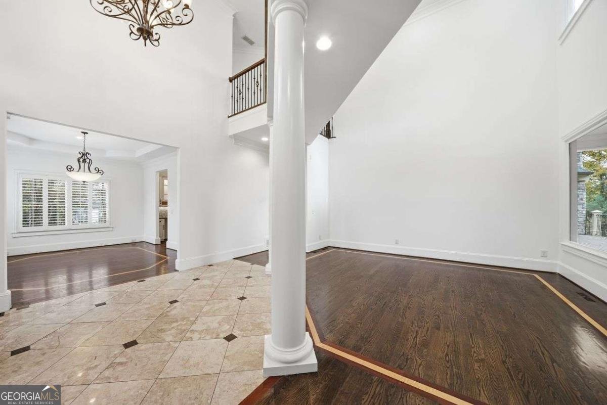 7611 Regency Circle Sandy Springs - Photo 8