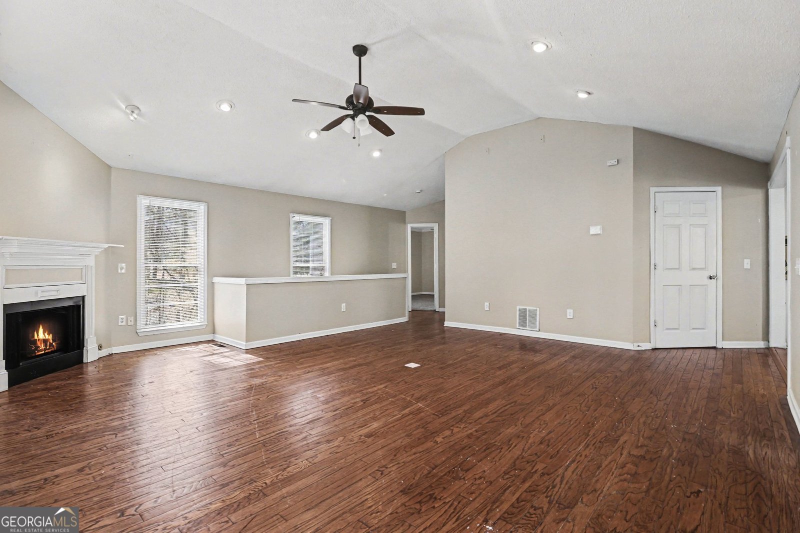 209 Nacoochee Drive Woodstock - Photo 10