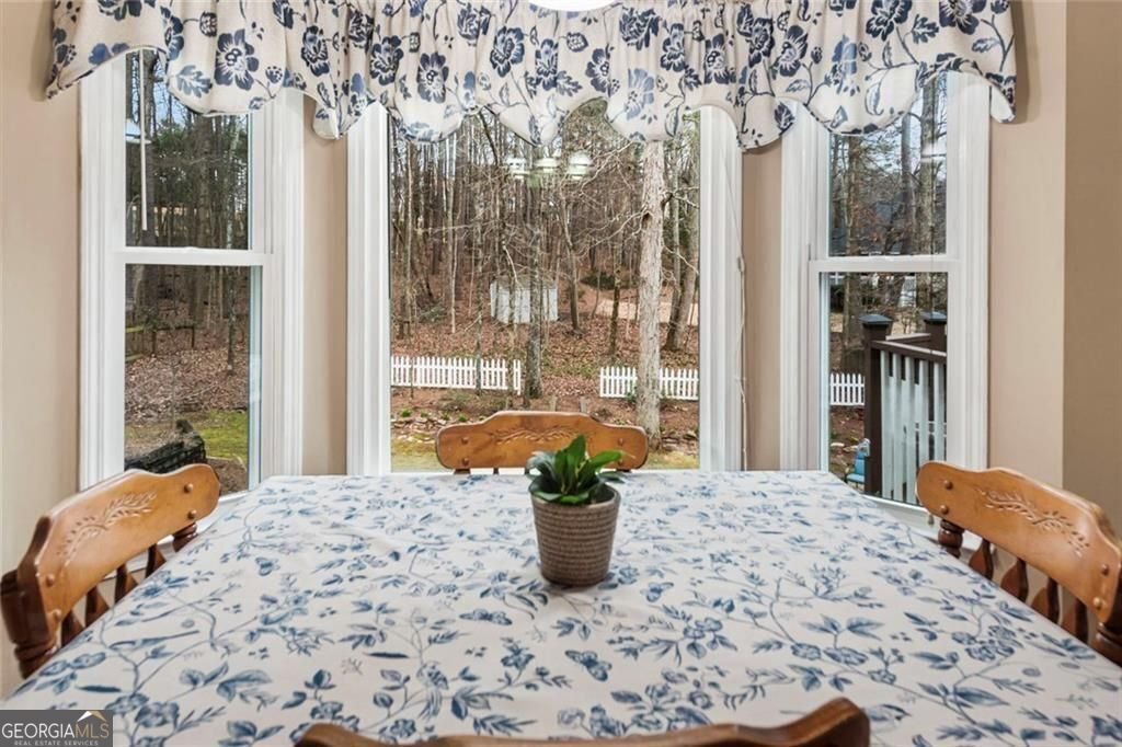 6411 Vicksburg Court Acworth - Photo 12