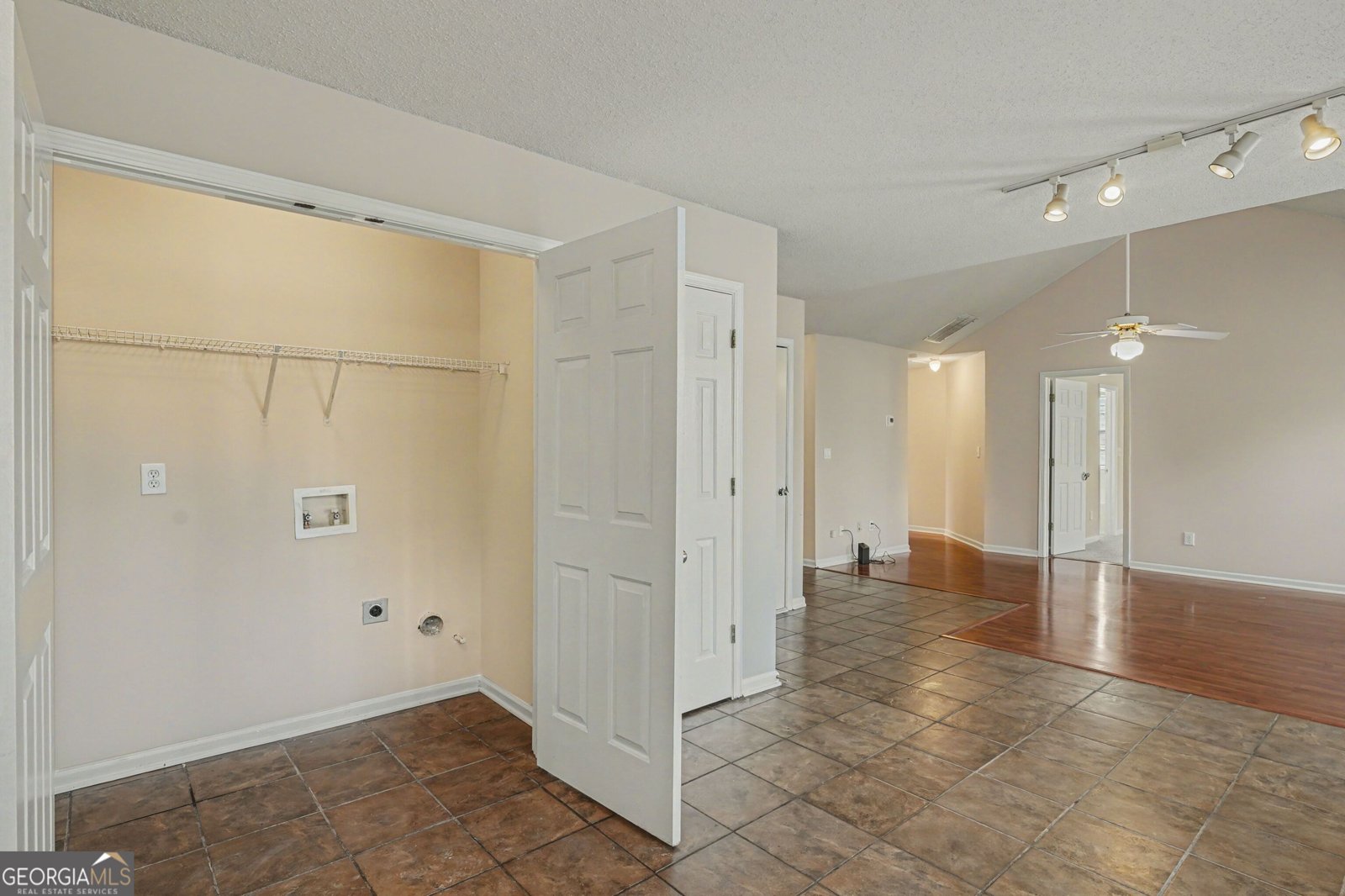 652 Rayella Drive Stockbridge - Photo 22