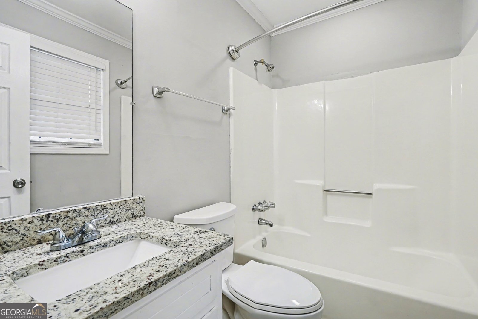 2221 Davis Oaks Court Stone Mountain - Photo 10