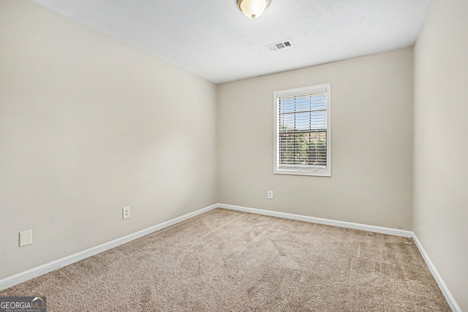 2221 Davis Oaks Court Stone Mountain - Photo 13