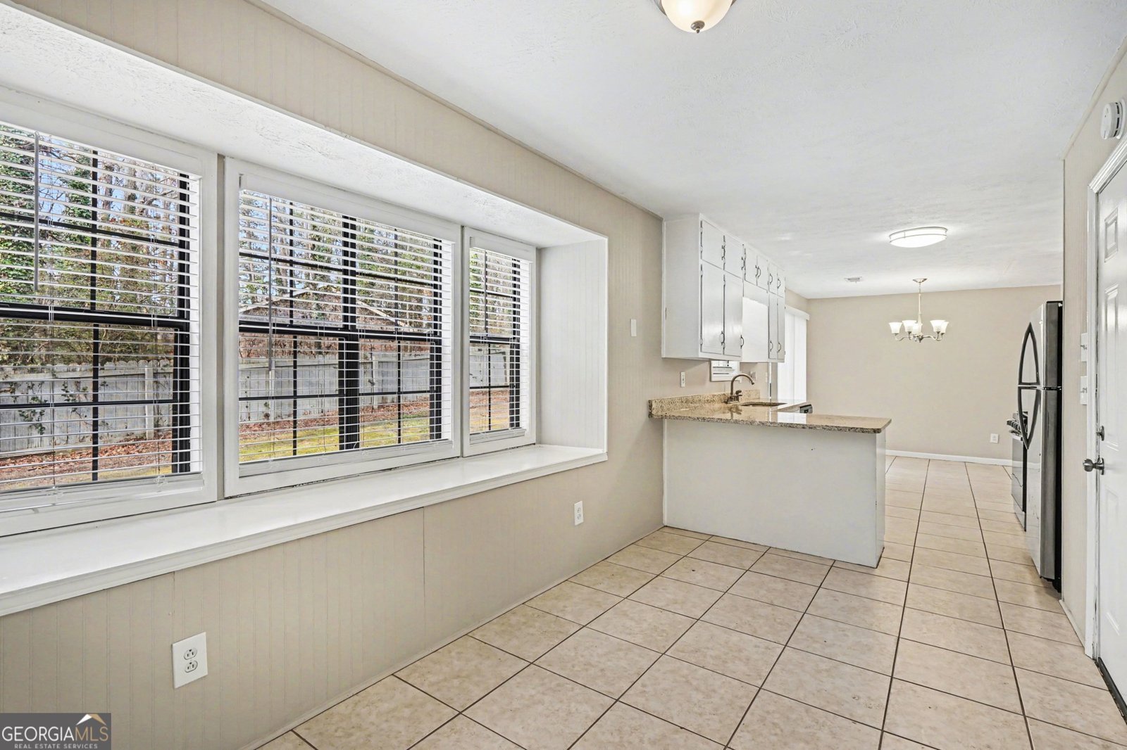 2221 Davis Oaks Court Stone Mountain - Photo 6