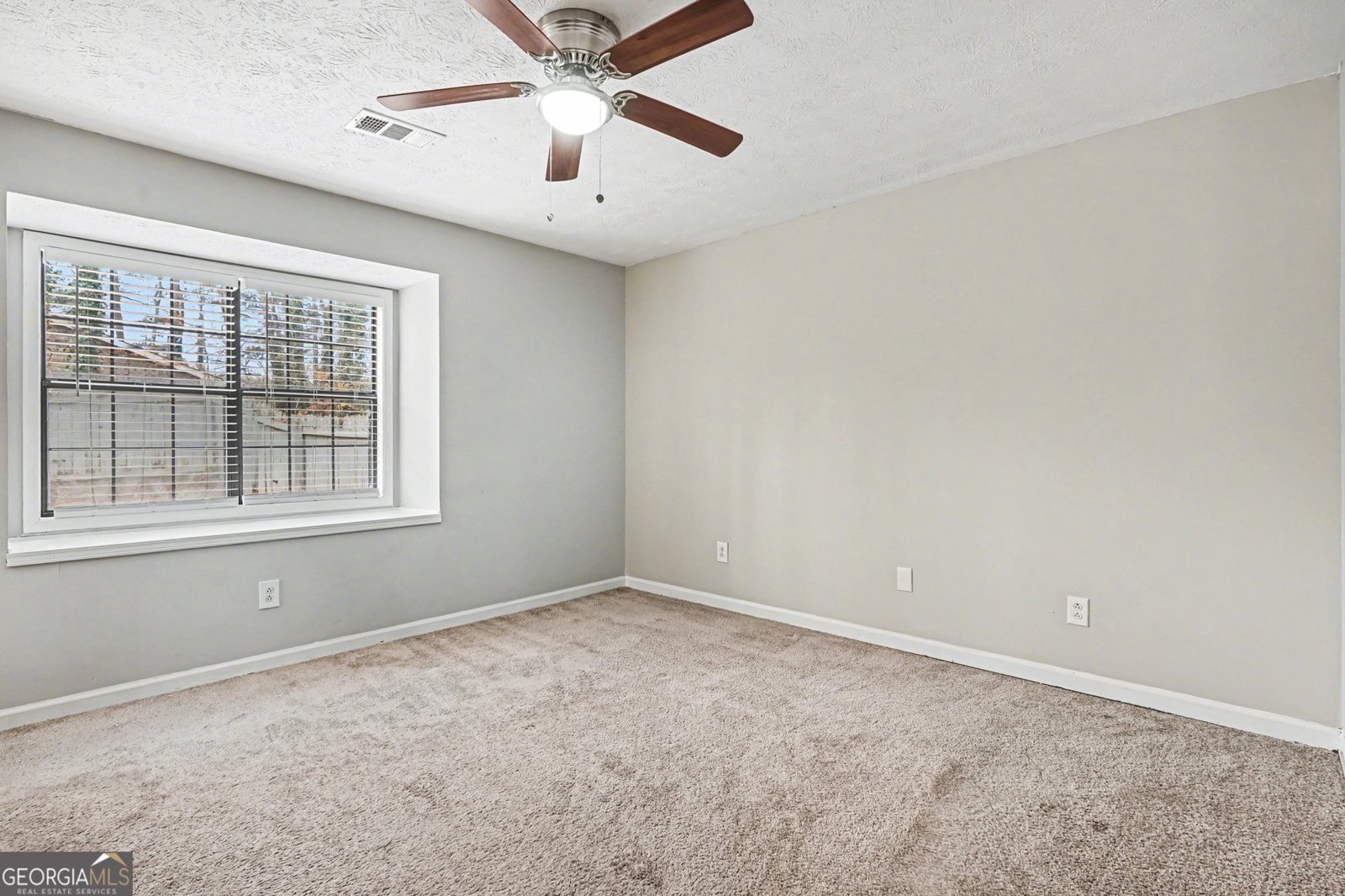 2221 Davis Oaks Court Stone Mountain - Photo 8