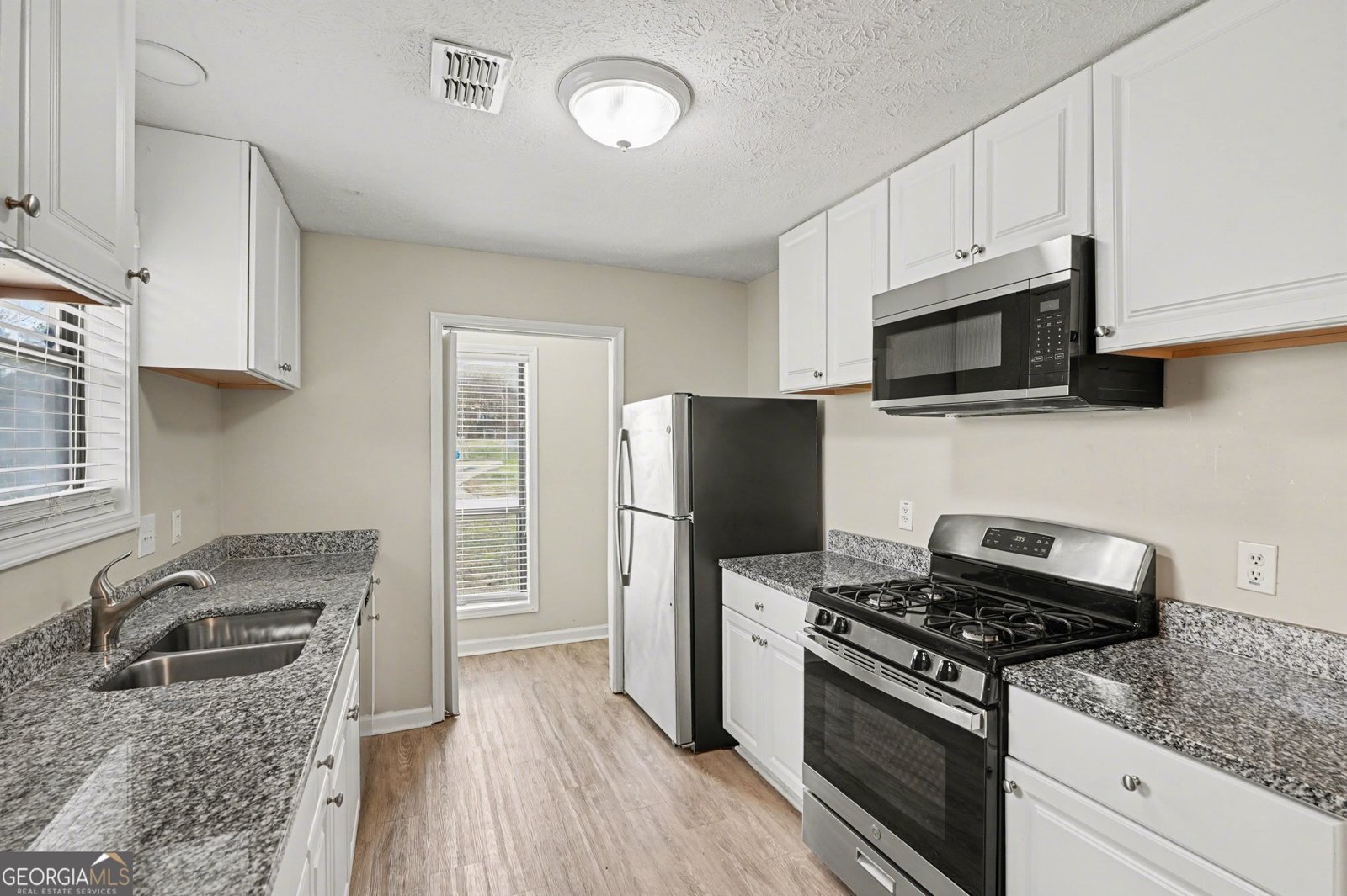 295 River Chase Drive Jonesboro - Photo 8