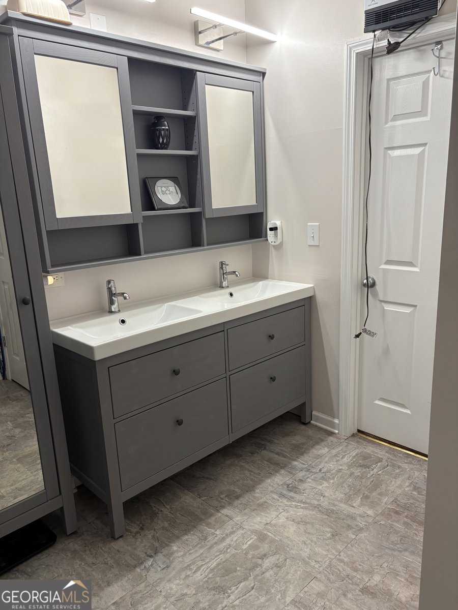 210 Woodcliff Court Fairburn - Photo 17