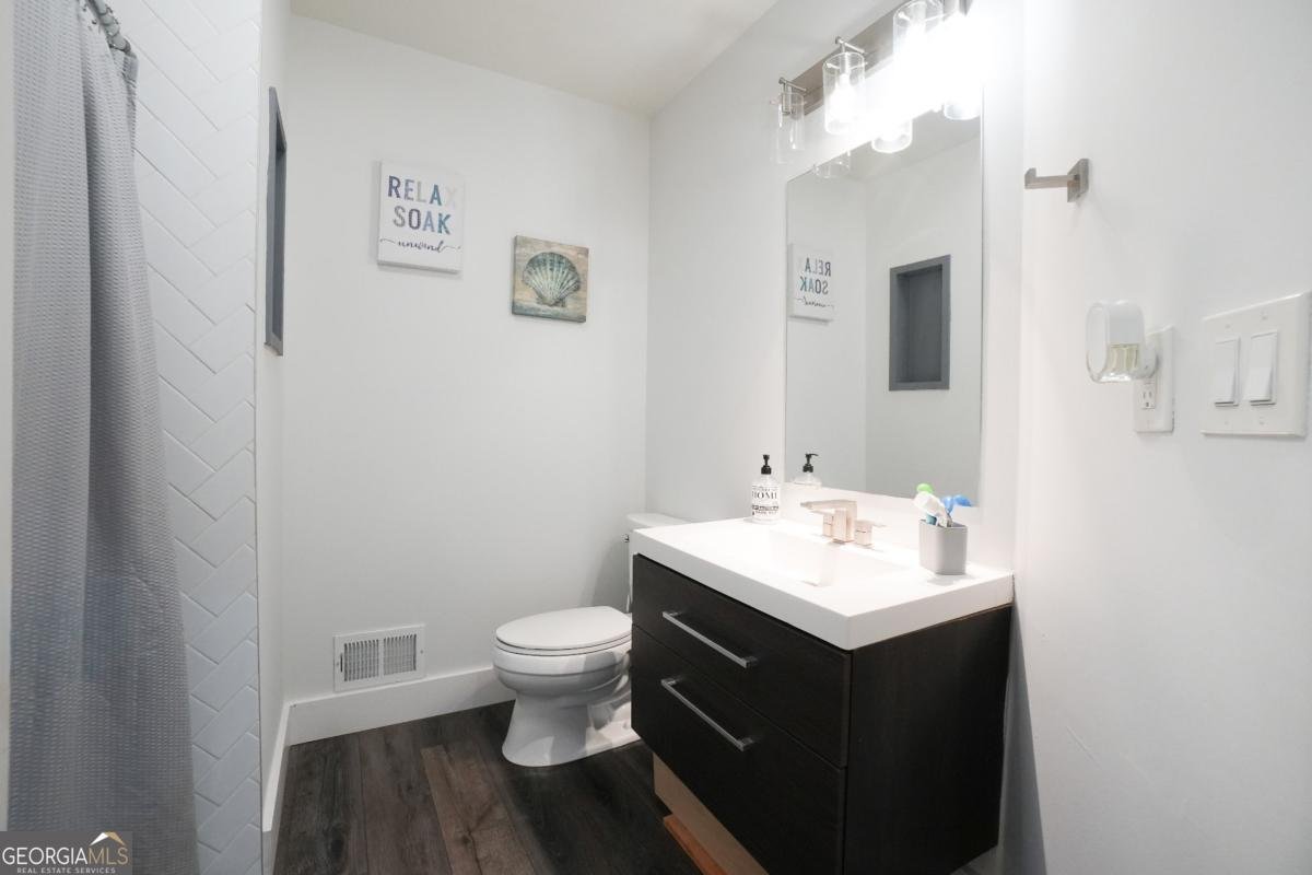 715 Lake Point Drive Woodstock - Photo 22