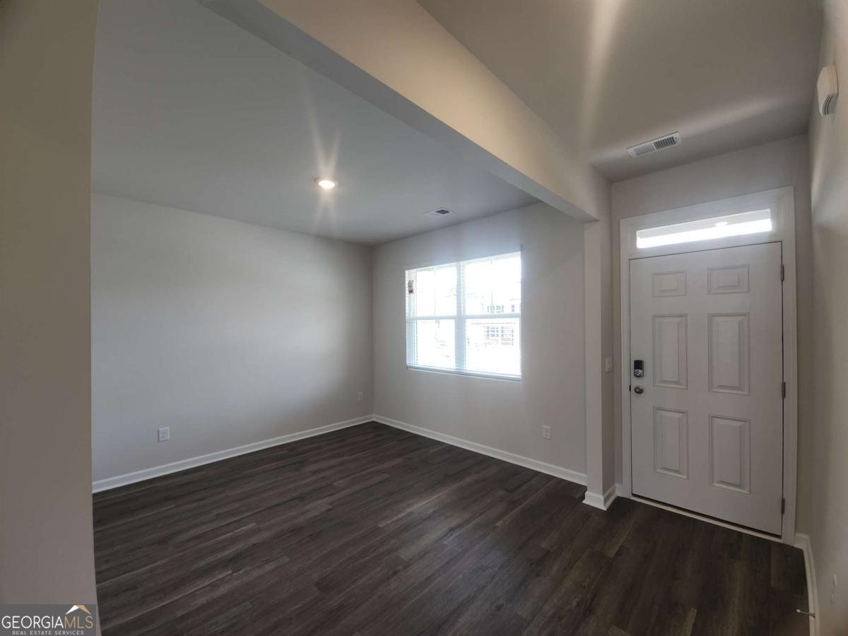 410 Teamon Pointe Drive Griffin - Photo 10