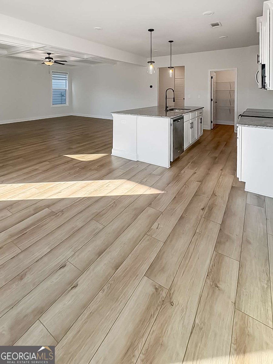 5240 Fox Den Road Oakwood - Photo 9