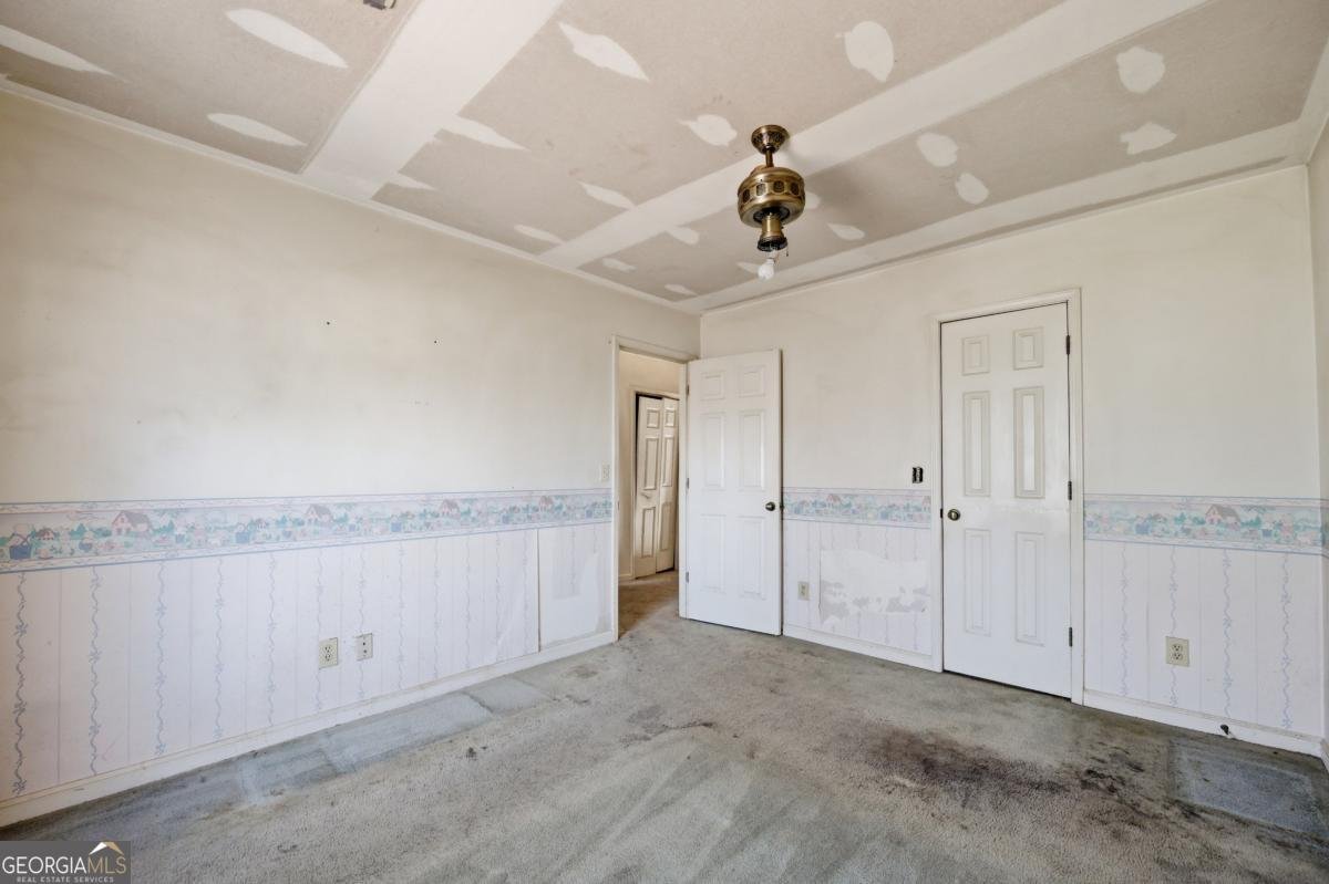 1044 Autumn Crest Court Stone Mountain - Photo 13