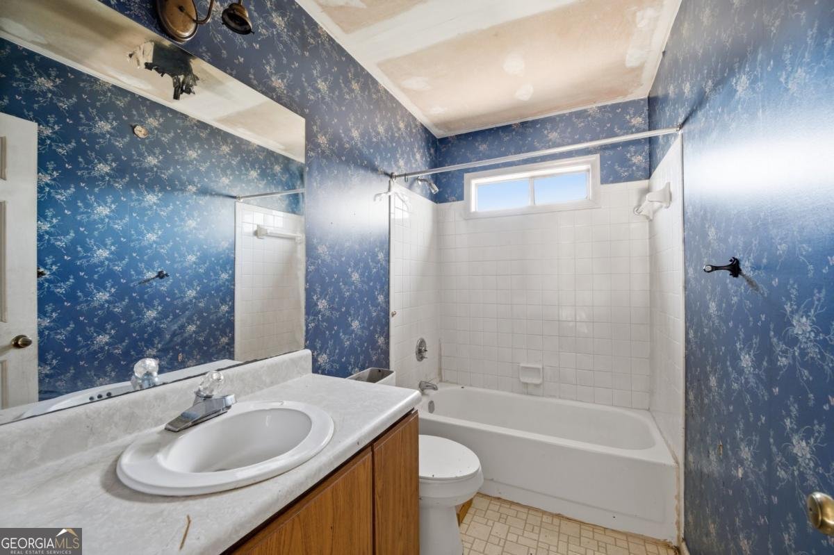 1044 Autumn Crest Court Stone Mountain - Photo 16