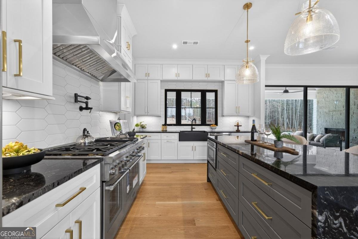 2020 Clearwater Drive White Plains - Photo 36