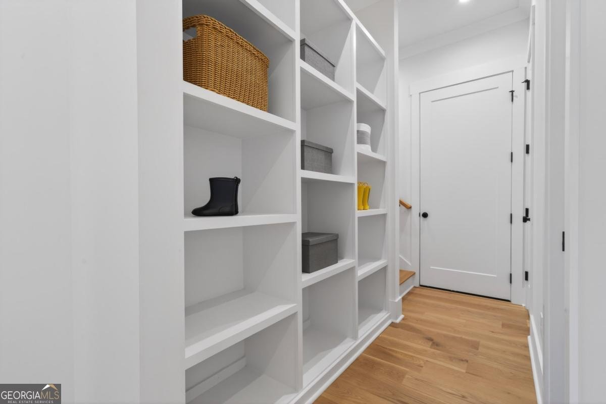 2020 Clearwater Drive White Plains - Photo 39