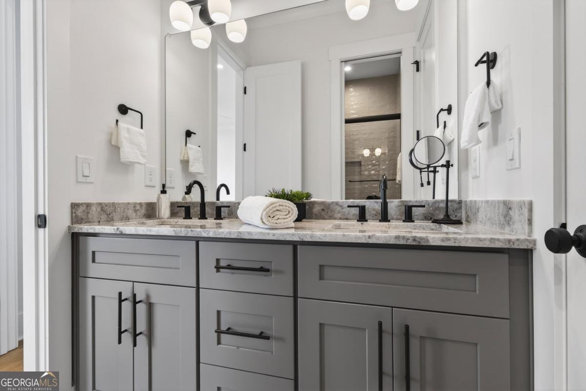 2020 Clearwater Drive White Plains - Photo 60