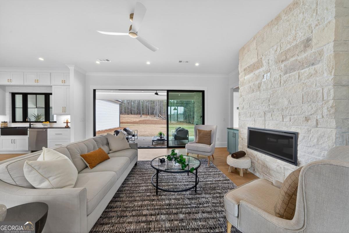 2020 Clearwater Drive White Plains - Photo 70