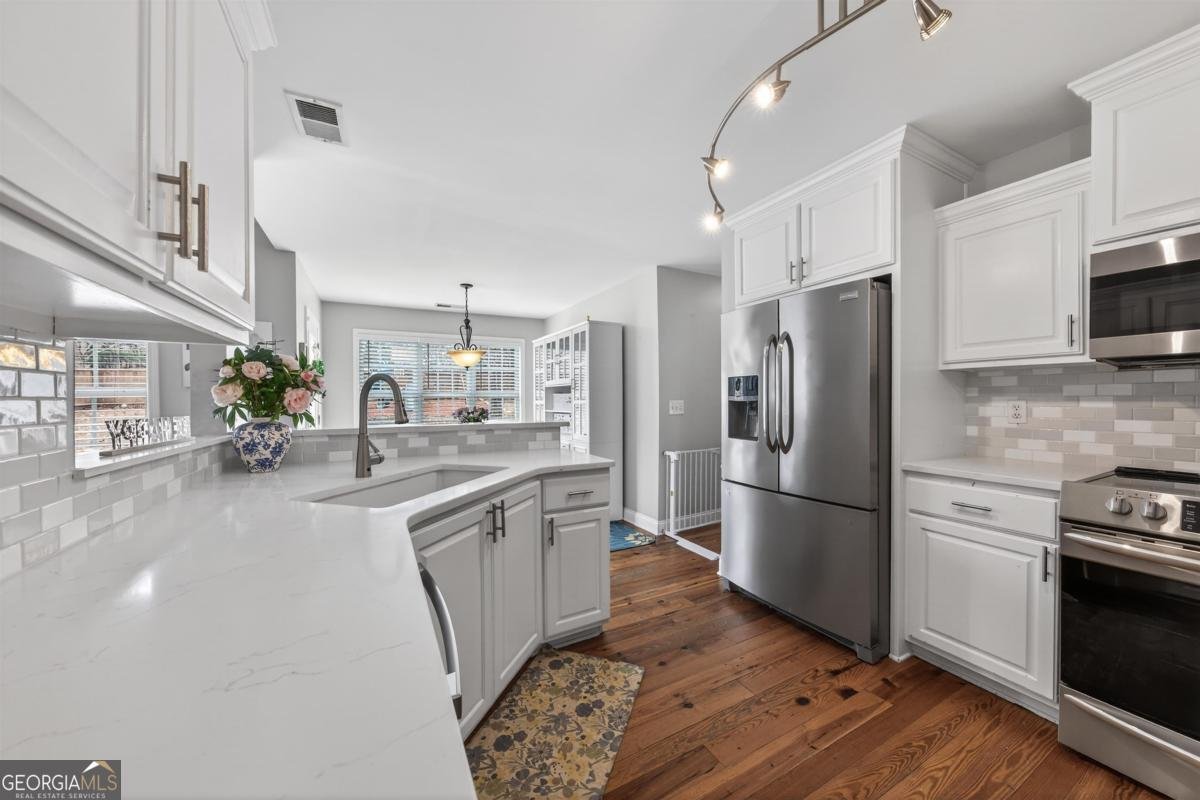 1111 Whispering Lakes Drive Madison - Photo 12