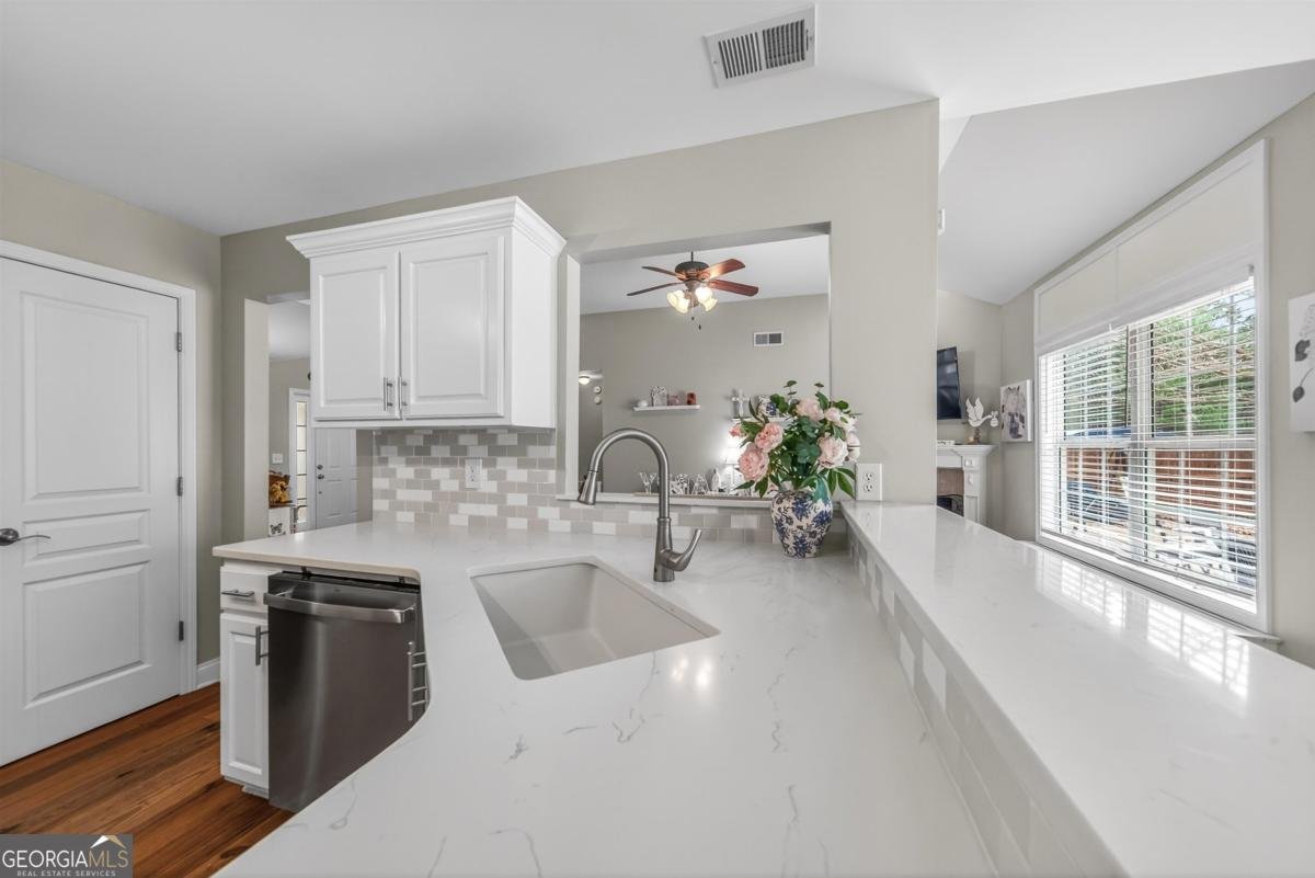 1111 Whispering Lakes Drive Madison - Photo 15