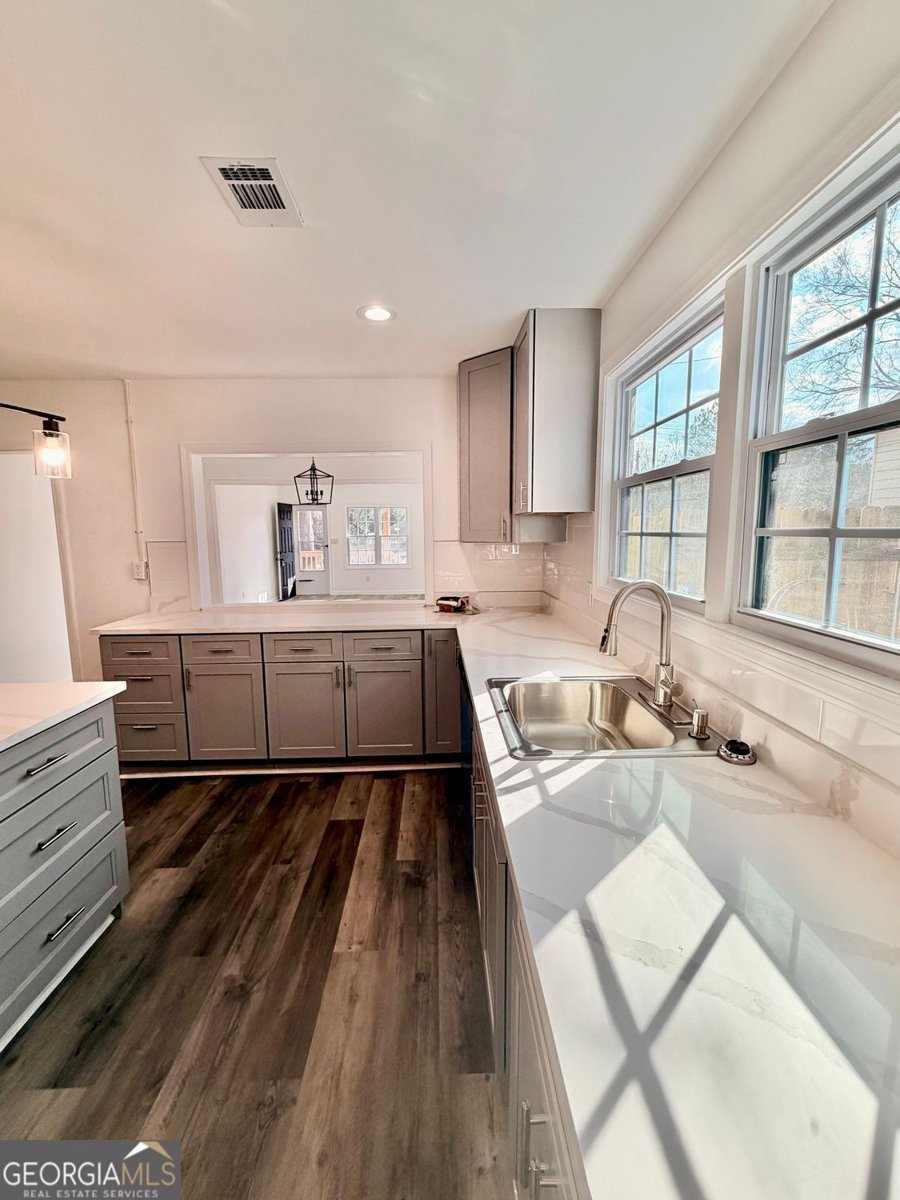 1021 53rd Street Columbus - Photo 10