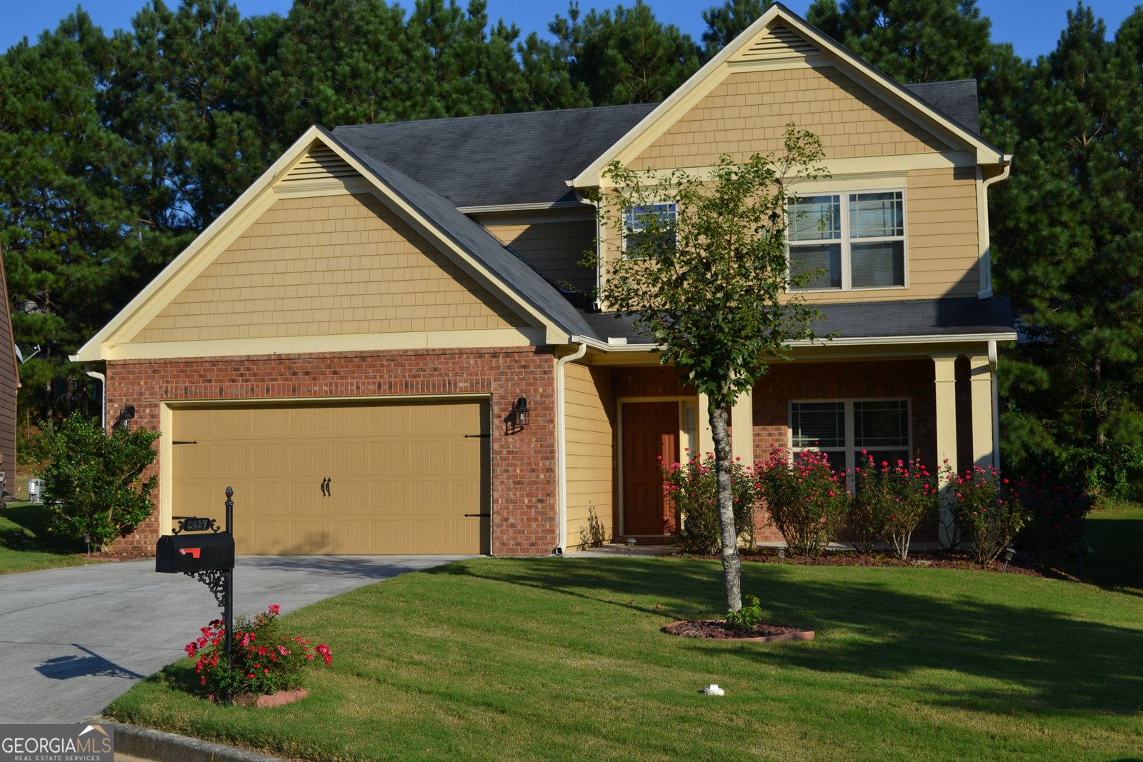 5037 Saphire Court Douglasville - Photo 1