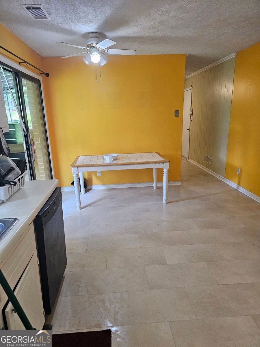 5784 Albans Circle Lithonia - Photo 11