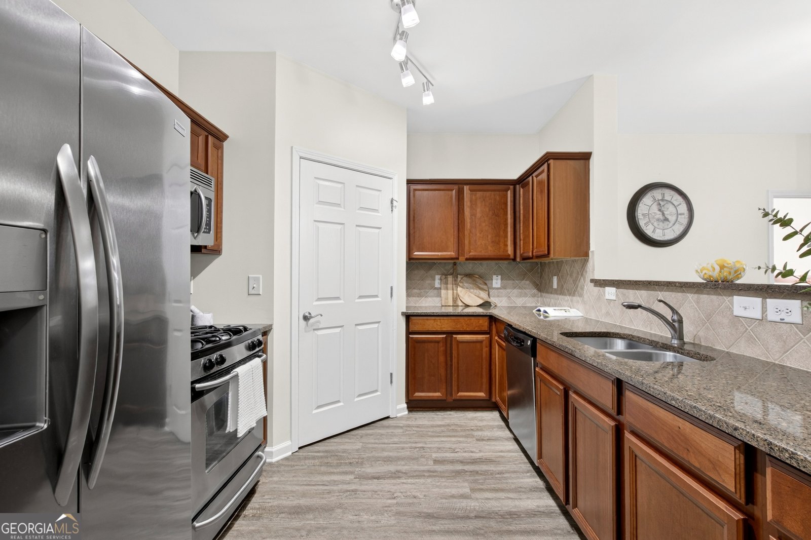 4805 Village Way Smyrna - Photo 7