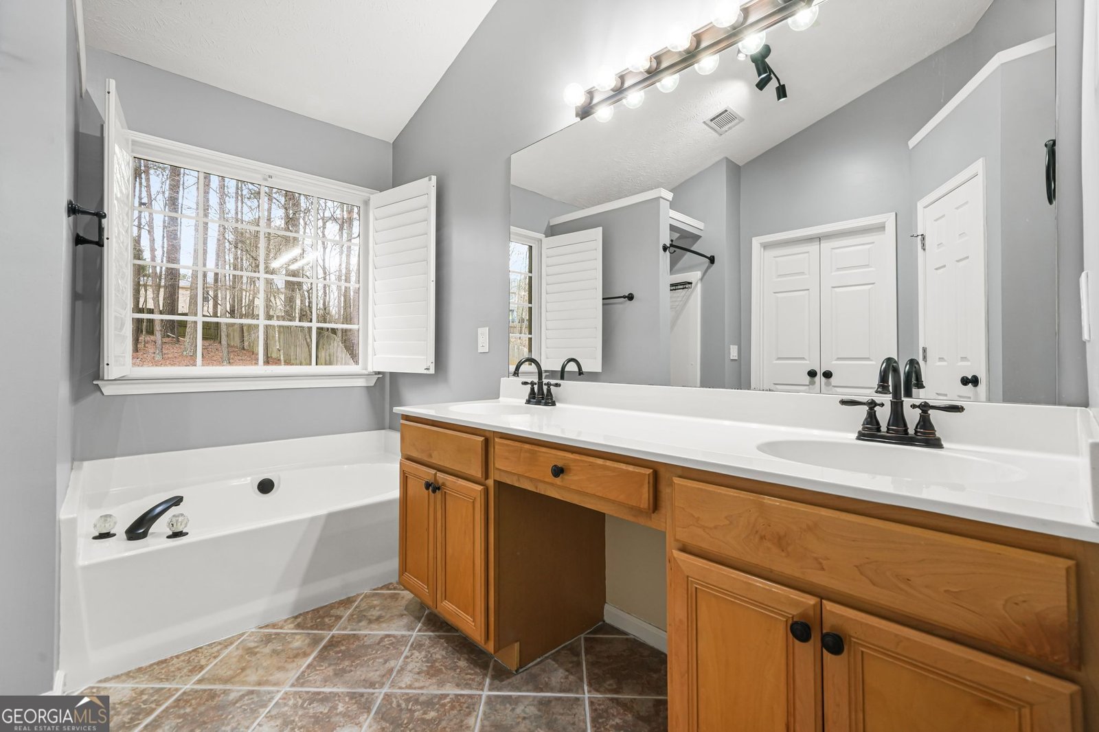 1016 Elsberry Drive Woodstock - Photo 38