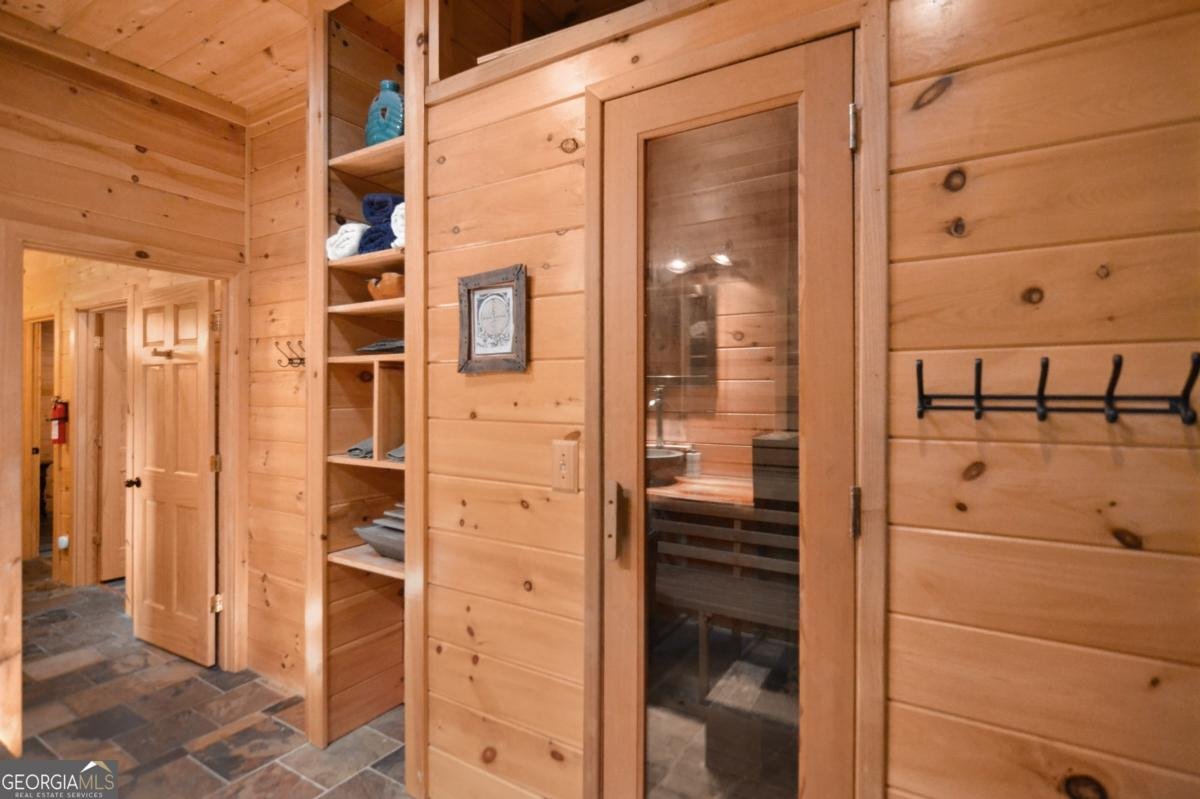 305 Skybound Rd Blue Ridge - Photo 32