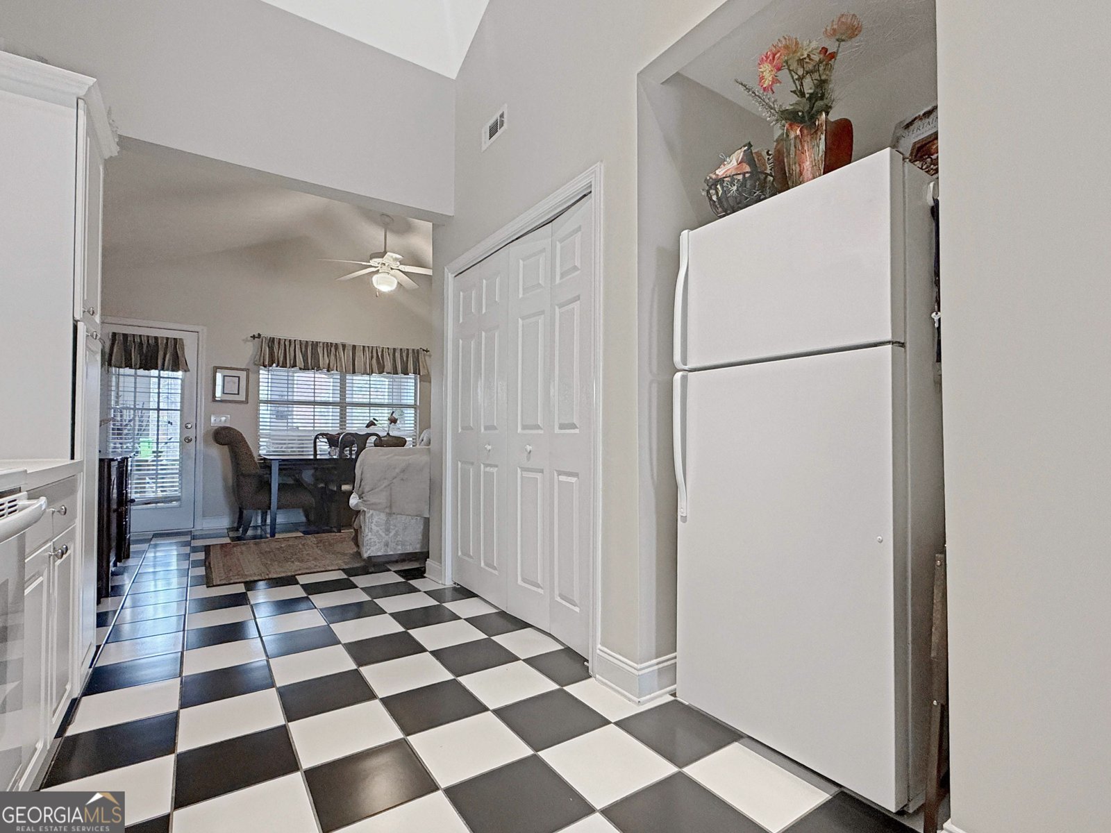 16 Intown Place Fayetteville - Photo 6