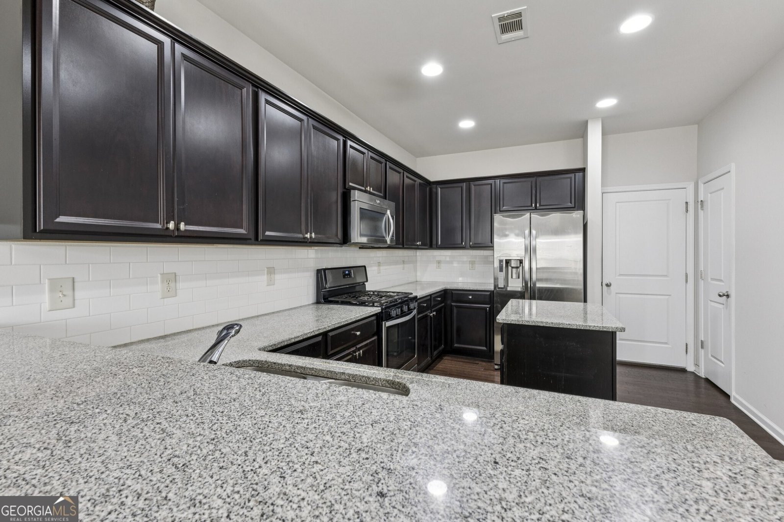 990 Parkside Wood Court Lawrenceville - Photo 16