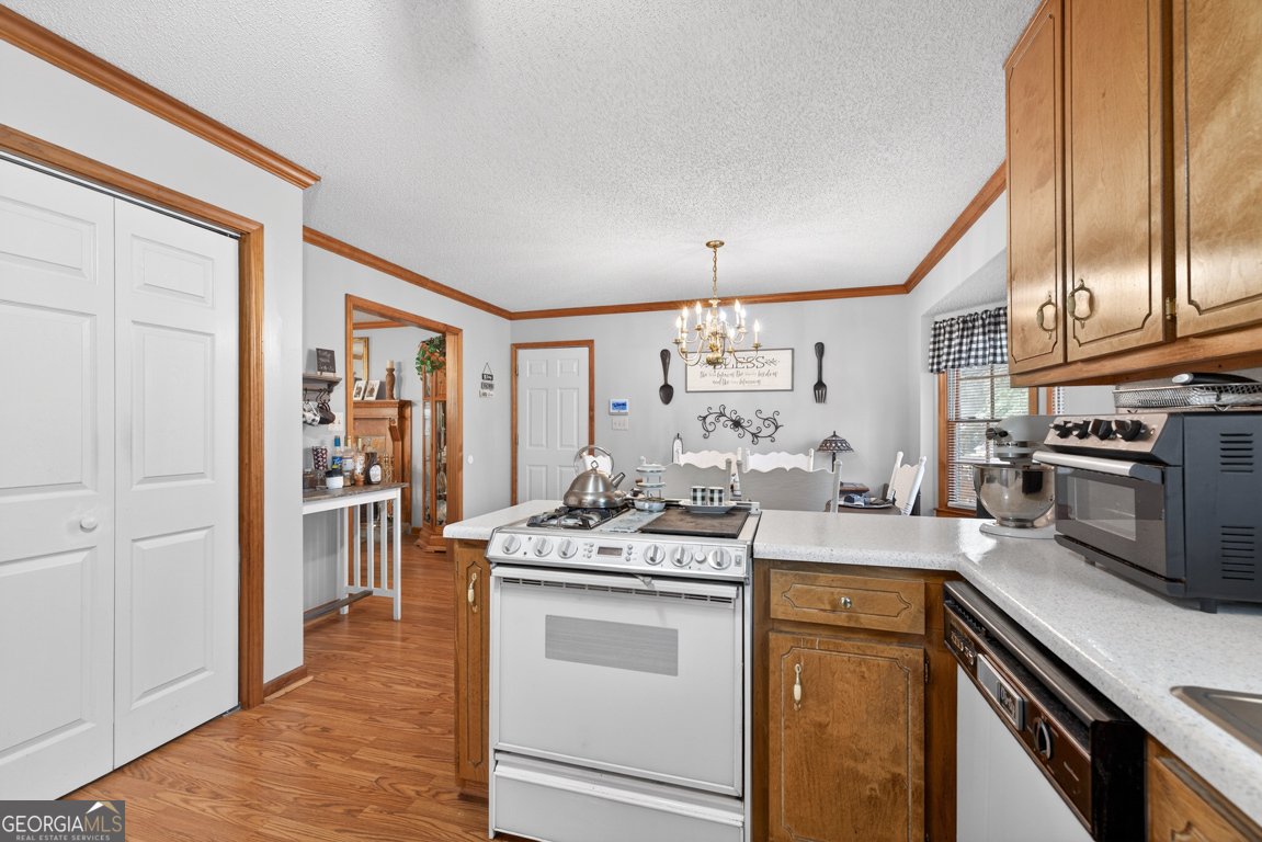 196 Regal Way McDonough - Photo 18